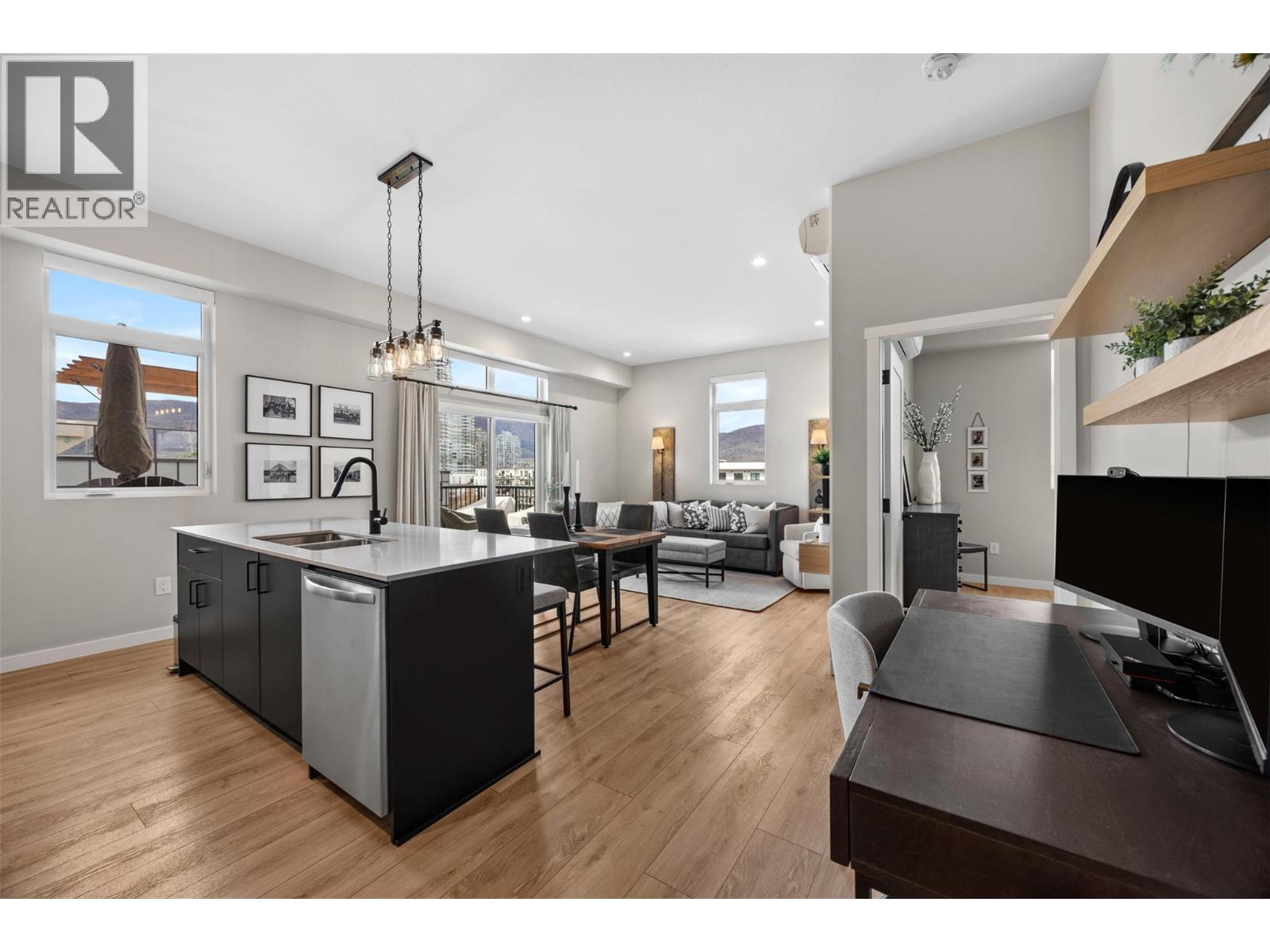 660 Cawston Avenue Unit# 610, Kelowna, British Columbia  V1Y 9M1 - Photo 2 - 10391638