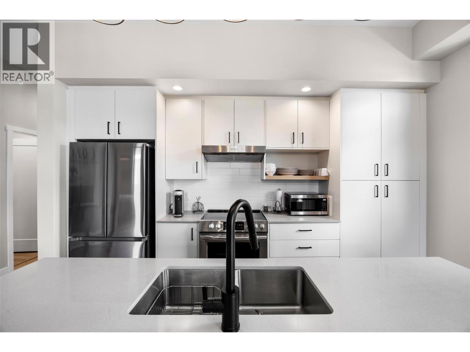 660 Cawston Avenue Unit# 610, Kelowna, British Columbia  V1Y 9M1 - Photo 6 - 10391638