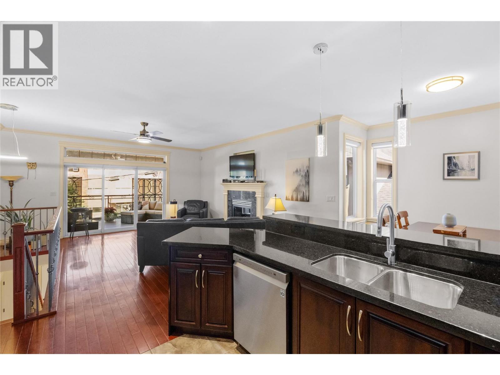 137 Brunswick Street, Penticton, British Columbia  V2A 5P6 - Photo 3 - 10391594