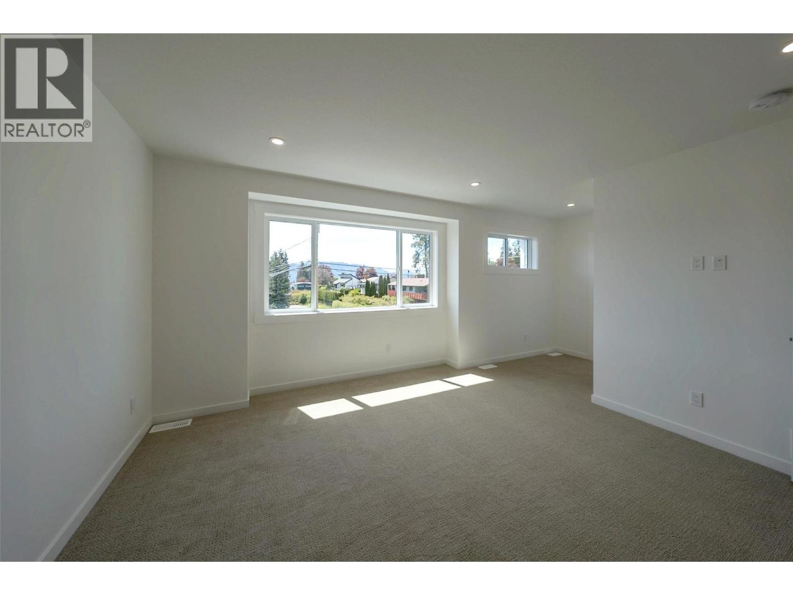 703 Lake Court, West Kelowna, British Columbia  V1Z 1H6 - Photo 16 - 10391560