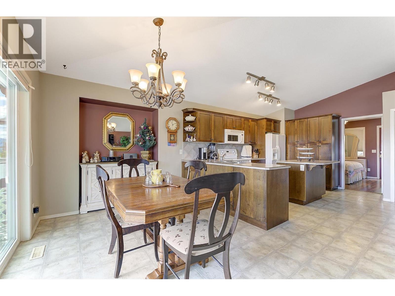 3684 Morningside Drive, West Kelowna, British Columbia  V4T 2T8 - Photo 6 - 10391338