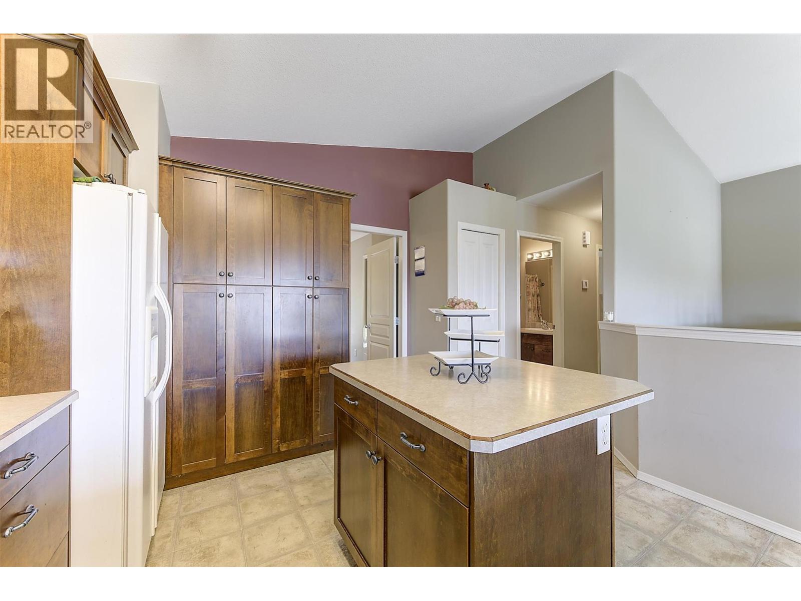 3684 Morningside Drive, West Kelowna, British Columbia  V4T 2T8 - Photo 9 - 10391338