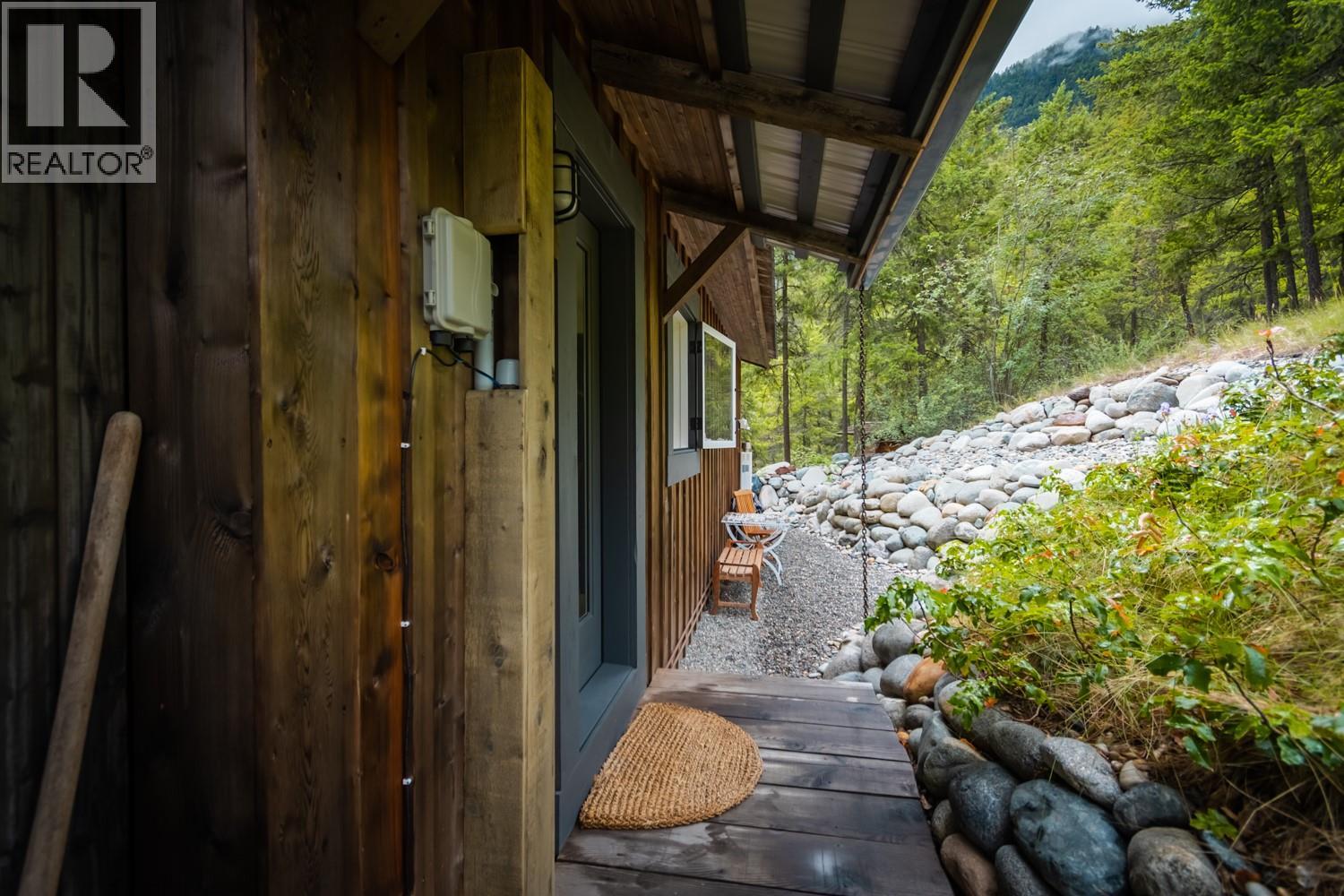 999 Kennedy, Lillooet, British Columbia  V0K 1V0 - Photo 28 - 10391576