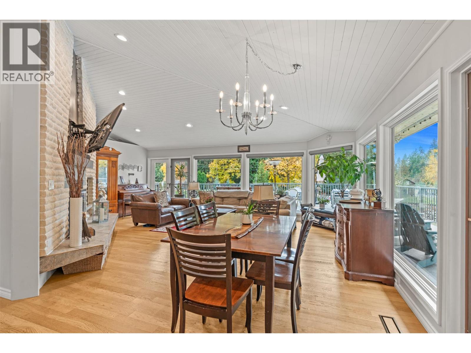 5615 East Vernon Road, Vernon, British Columbia  V1B 3K1 - Photo 48 - 10391649