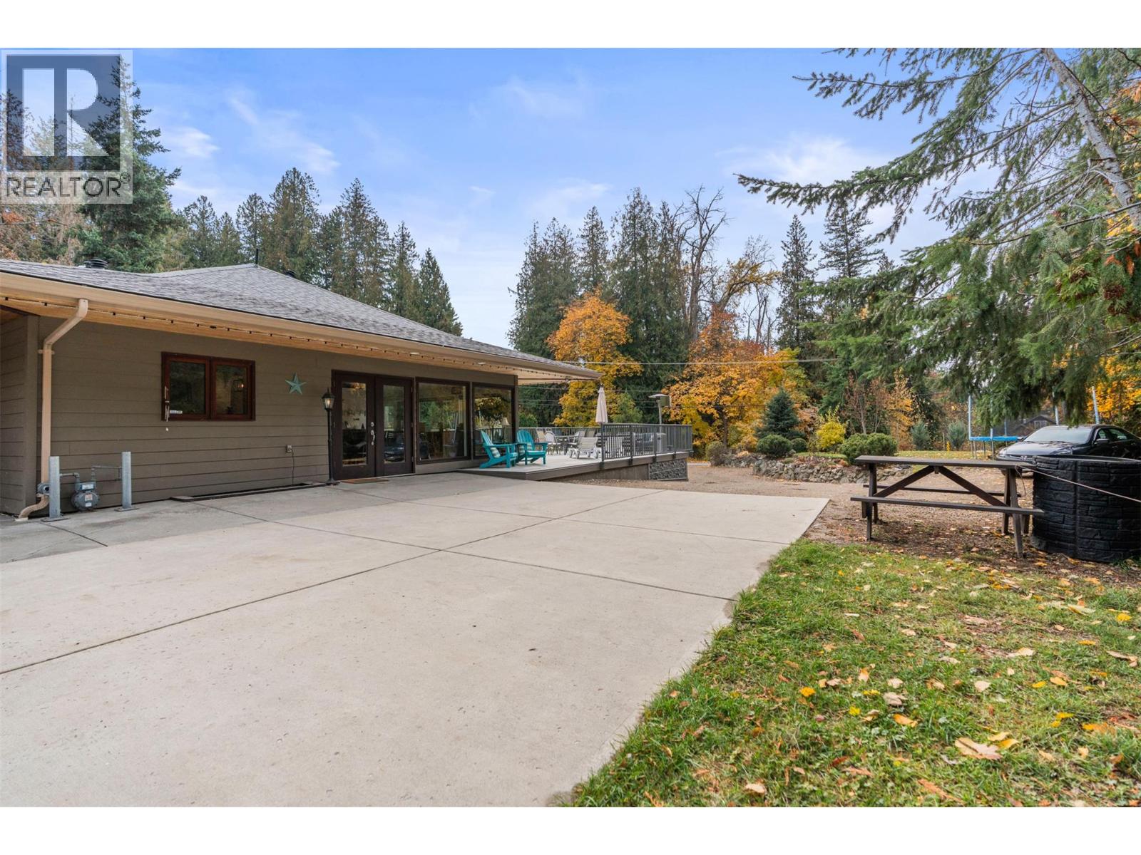 5615 East Vernon Road, Vernon, British Columbia  V1B 3K1 - Photo 5 - 10391649