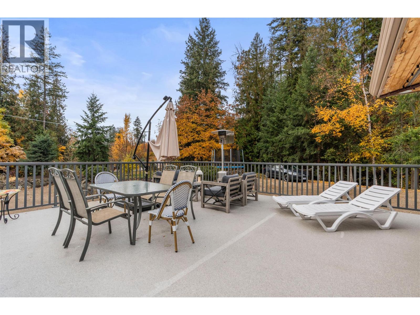 5615 East Vernon Road, Vernon, British Columbia  V1B 3K1 - Photo 8 - 10391649
