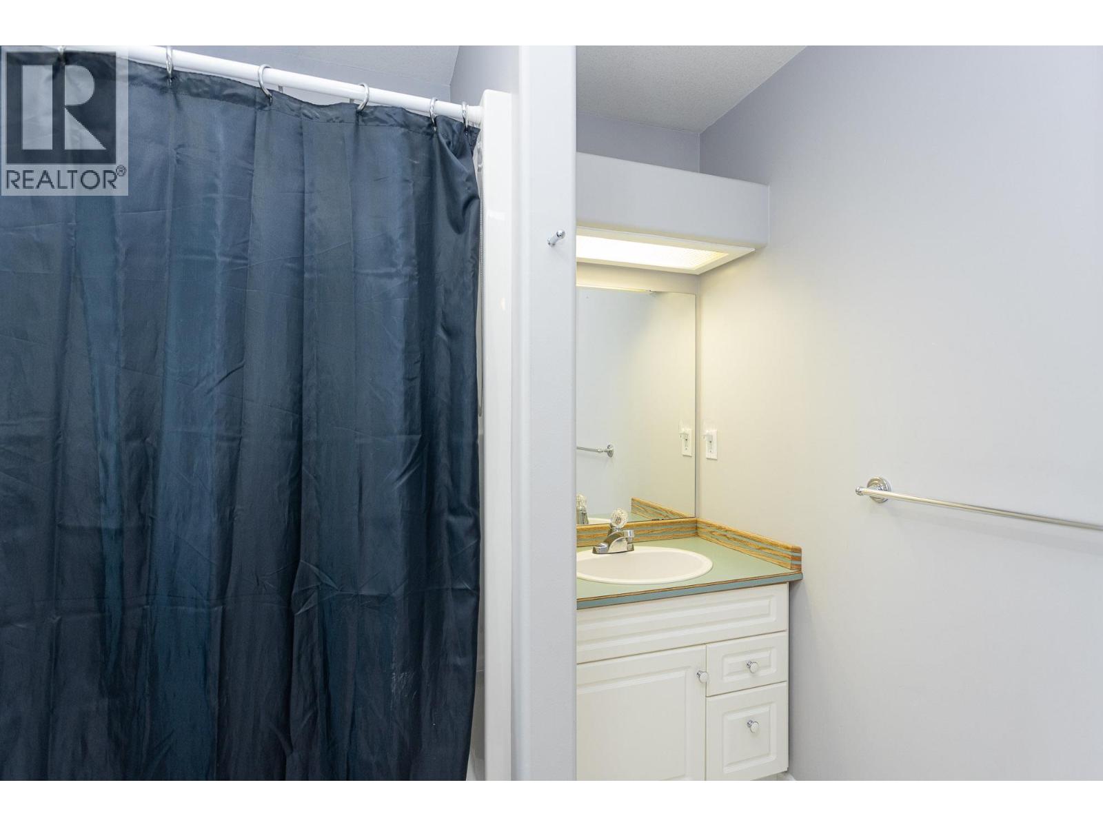 6720 Langley Court, Kelowna, British Columbia  V1P 1A4 - Photo 37 - 10391213