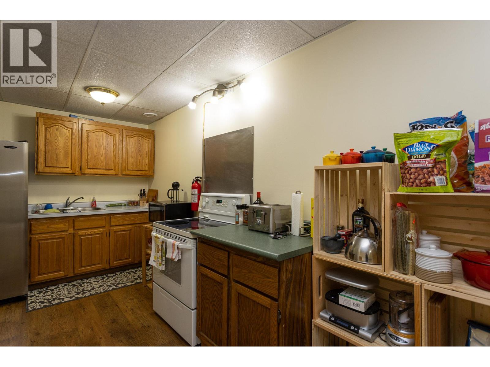 6720 Langley Court, Kelowna, British Columbia  V1P 1A4 - Photo 42 - 10391213