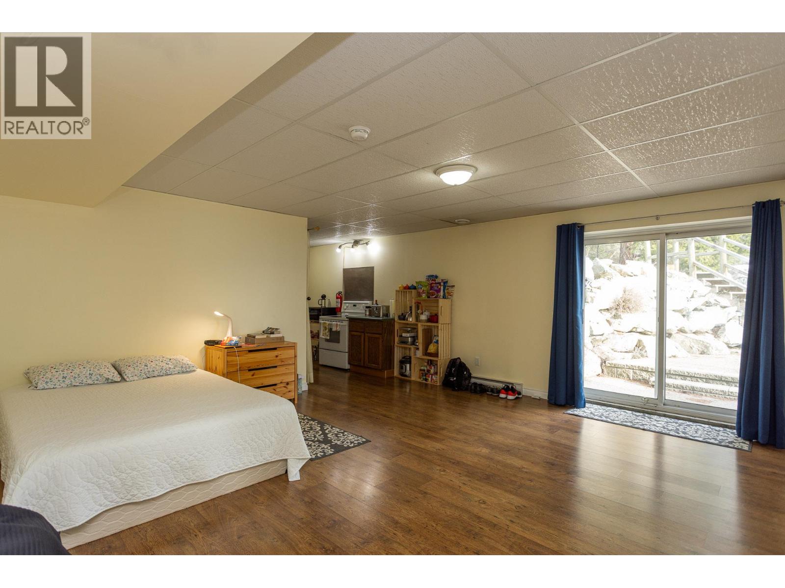 6720 Langley Court, Kelowna, British Columbia  V1P 1A4 - Photo 44 - 10391213