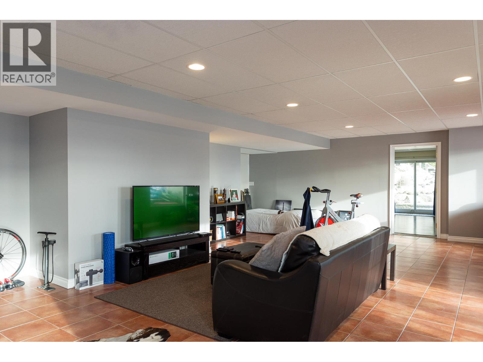 6720 Langley Court, Kelowna, British Columbia  V1P 1A4 - Photo 49 - 10391213