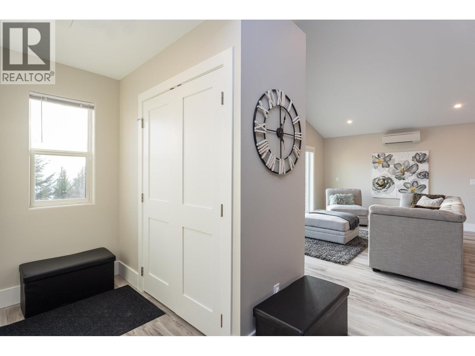 6720 Langley Court, Kelowna, British Columbia  V1P 1A4 - Photo 54 - 10391213