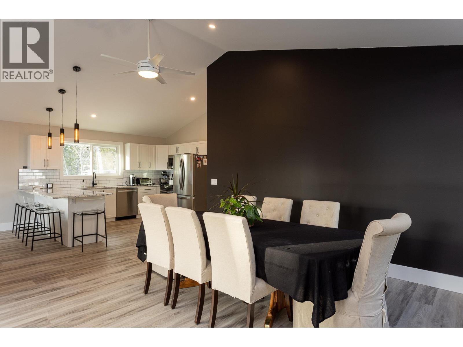 6720 Langley Court, Kelowna, British Columbia  V1P 1A4 - Photo 59 - 10391213