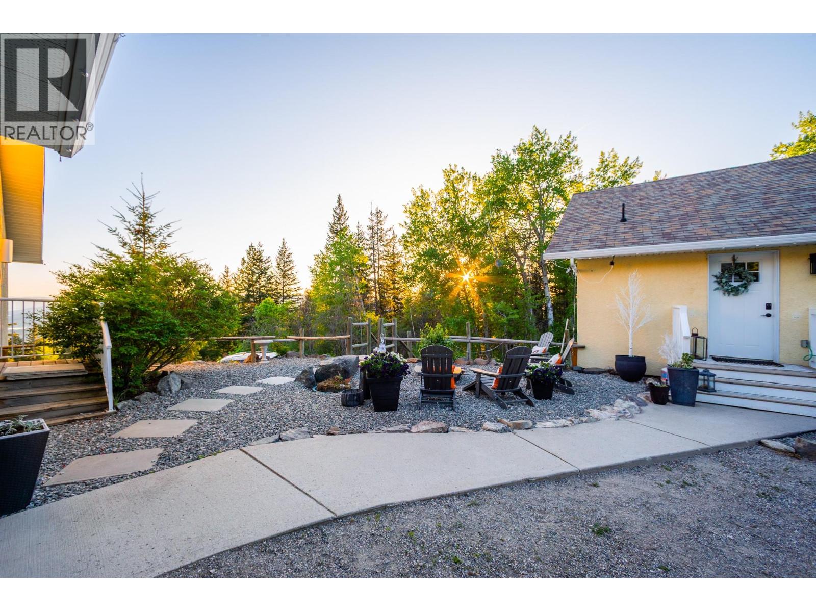 6720 Langley Court, Kelowna, British Columbia  V1P 1A4 - Photo 71 - 10391213