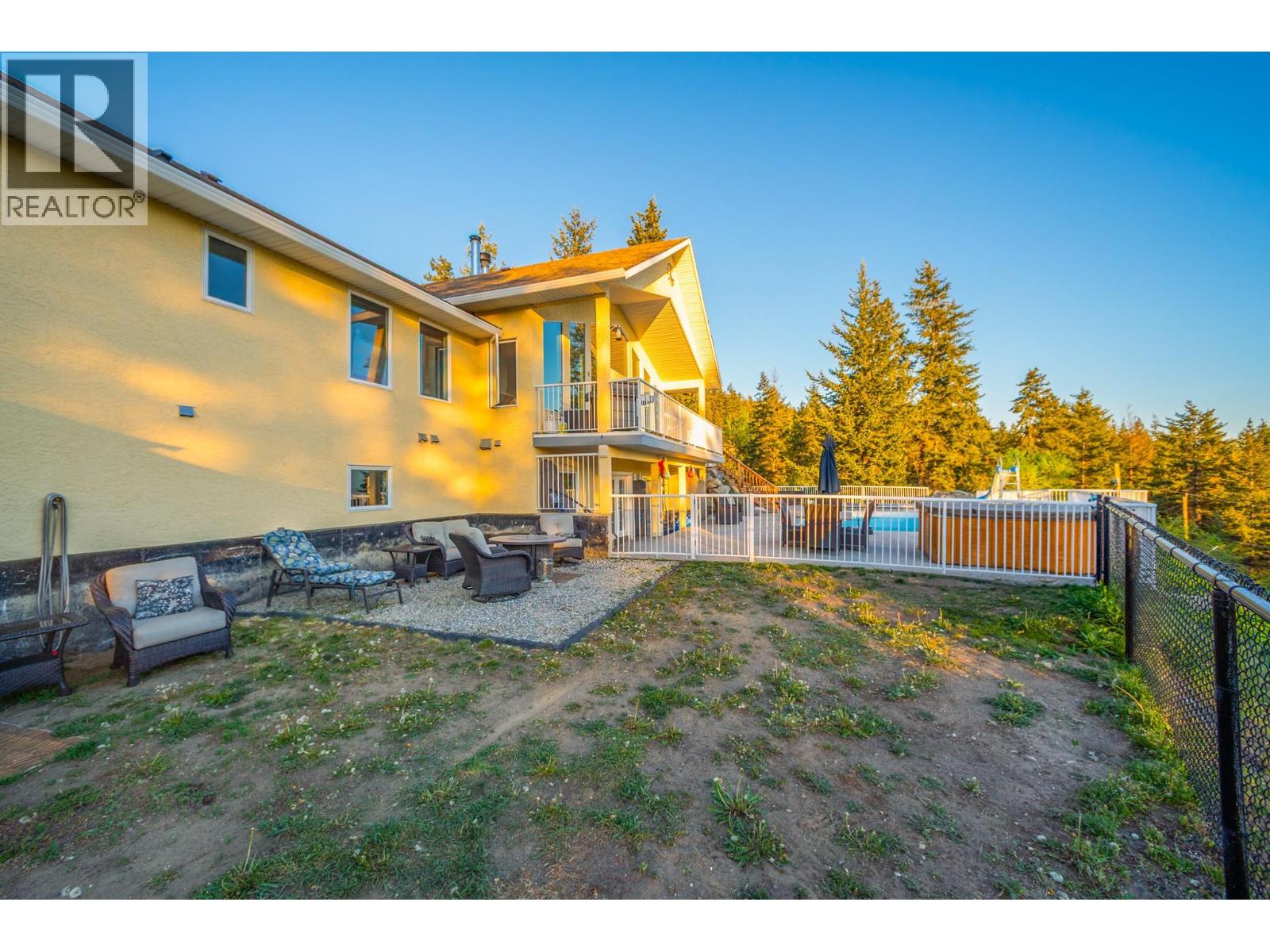 6720 Langley Court, Kelowna, British Columbia  V1P 1A4 - Photo 77 - 10391213