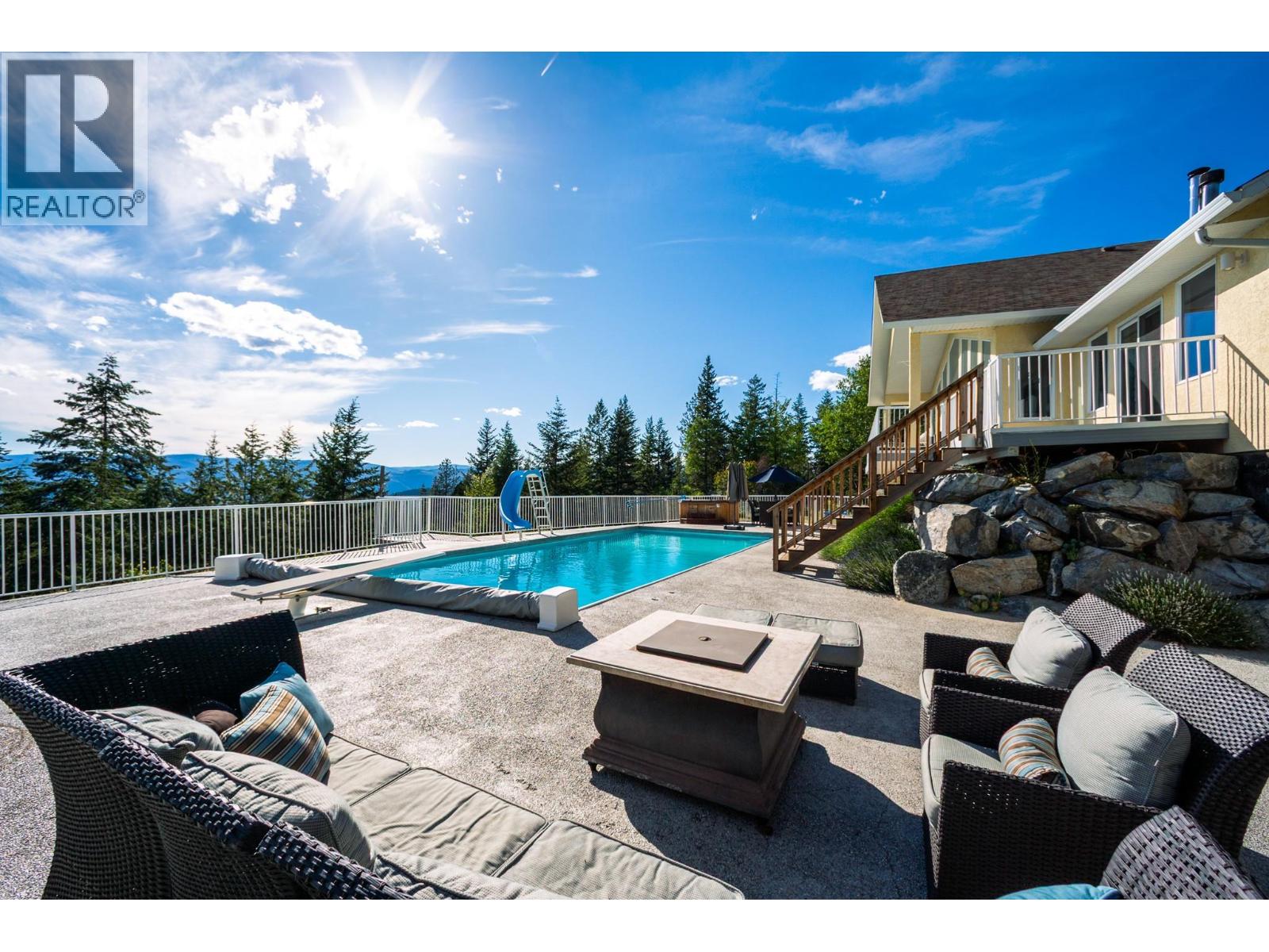 6720 Langley Court, Kelowna, British Columbia  V1P 1A4 - Photo 86 - 10391213