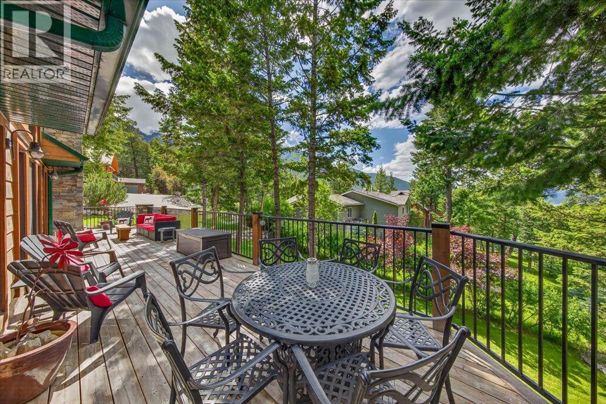 4931 Mountaintop Drive, Fairmont Hot Springs, British Columbia  V0B 1L1 - Photo 20 - 10391727