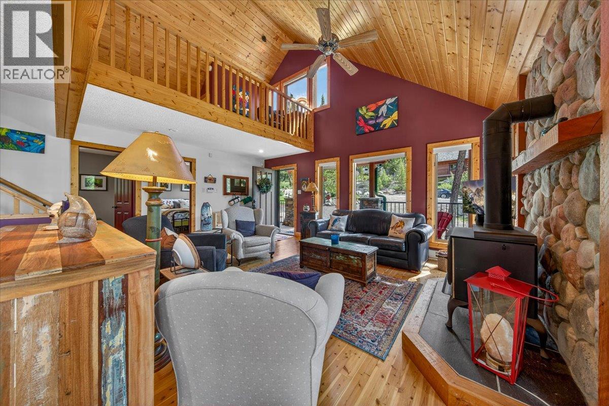 4931 Mountaintop Drive, Fairmont Hot Springs, British Columbia  V0B 1L1 - Photo 6 - 10391727