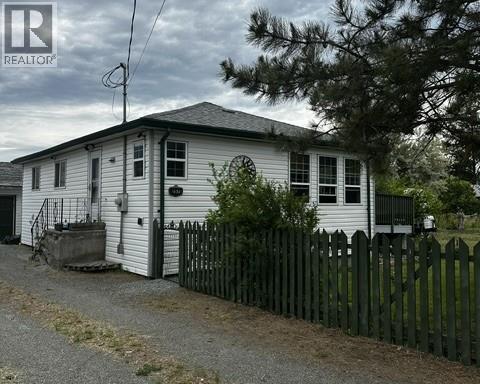 2575 Clapperton Avenue, Merritt, British Columbia  V1K 1J3 - Photo 1 - 10391674
