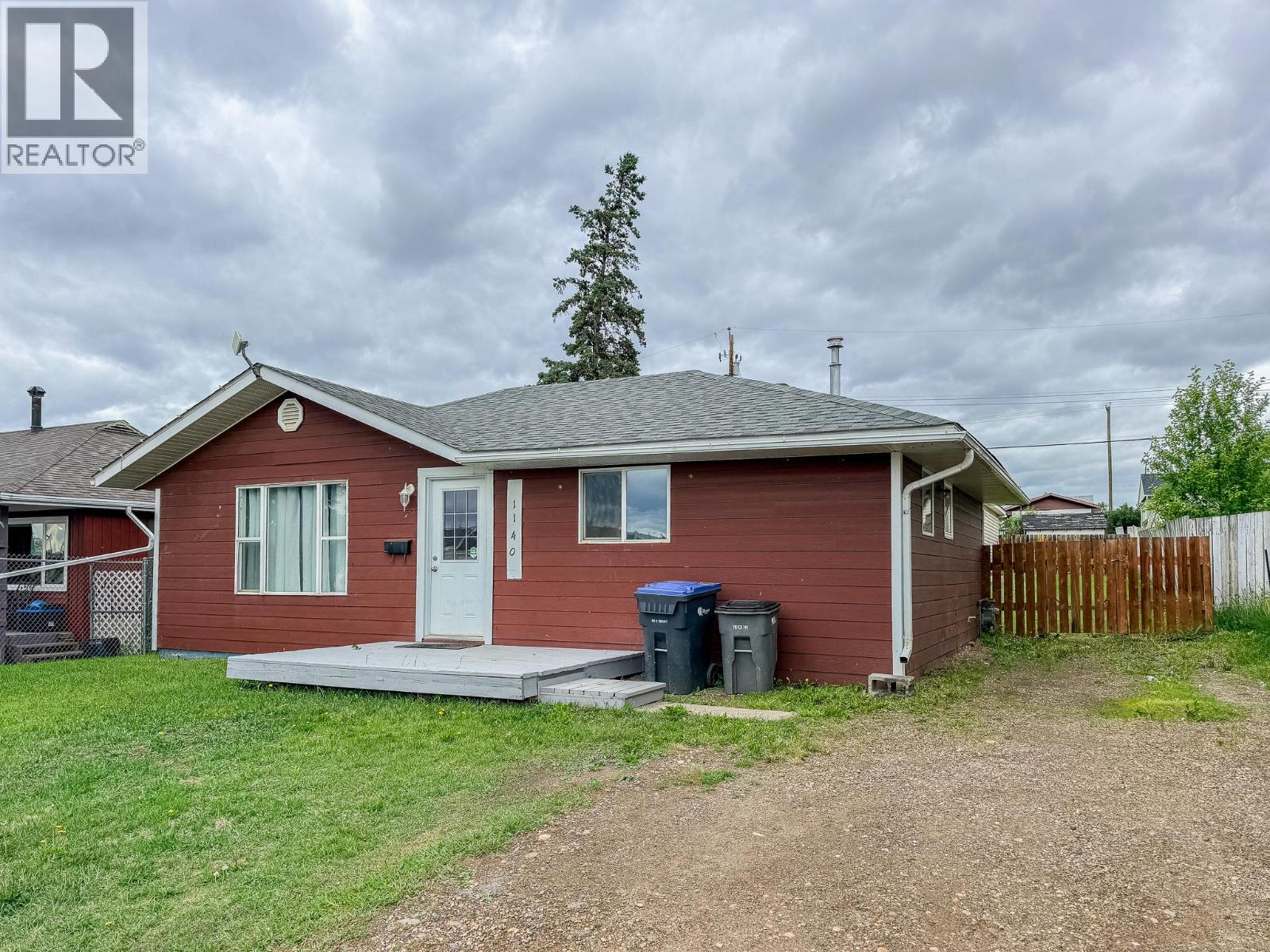 1140 96a Avenue, Dawson Creek, British Columbia  V1G 1M8 - Photo 1 - 10391763