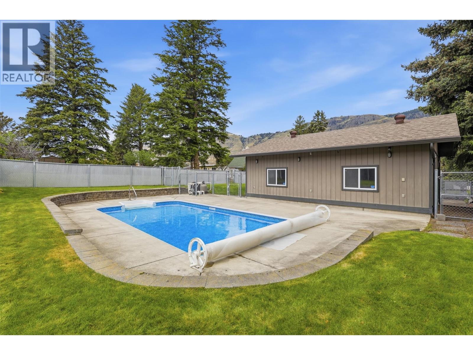 2245 Crescent Drive, Kamloops, British Columbia  V2C 4S7 - Photo 71 - 10389944