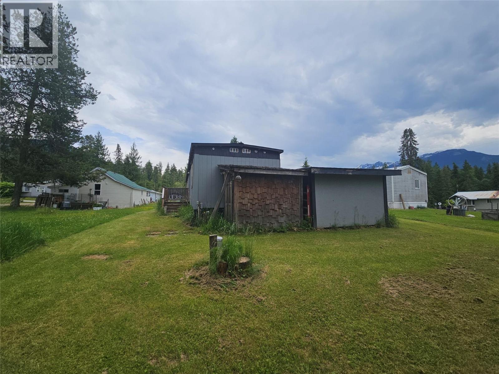 217 Zacks Road Unit# 16, Nakusp, British Columbia  V0G 1R1 - Photo 1 - 10391662