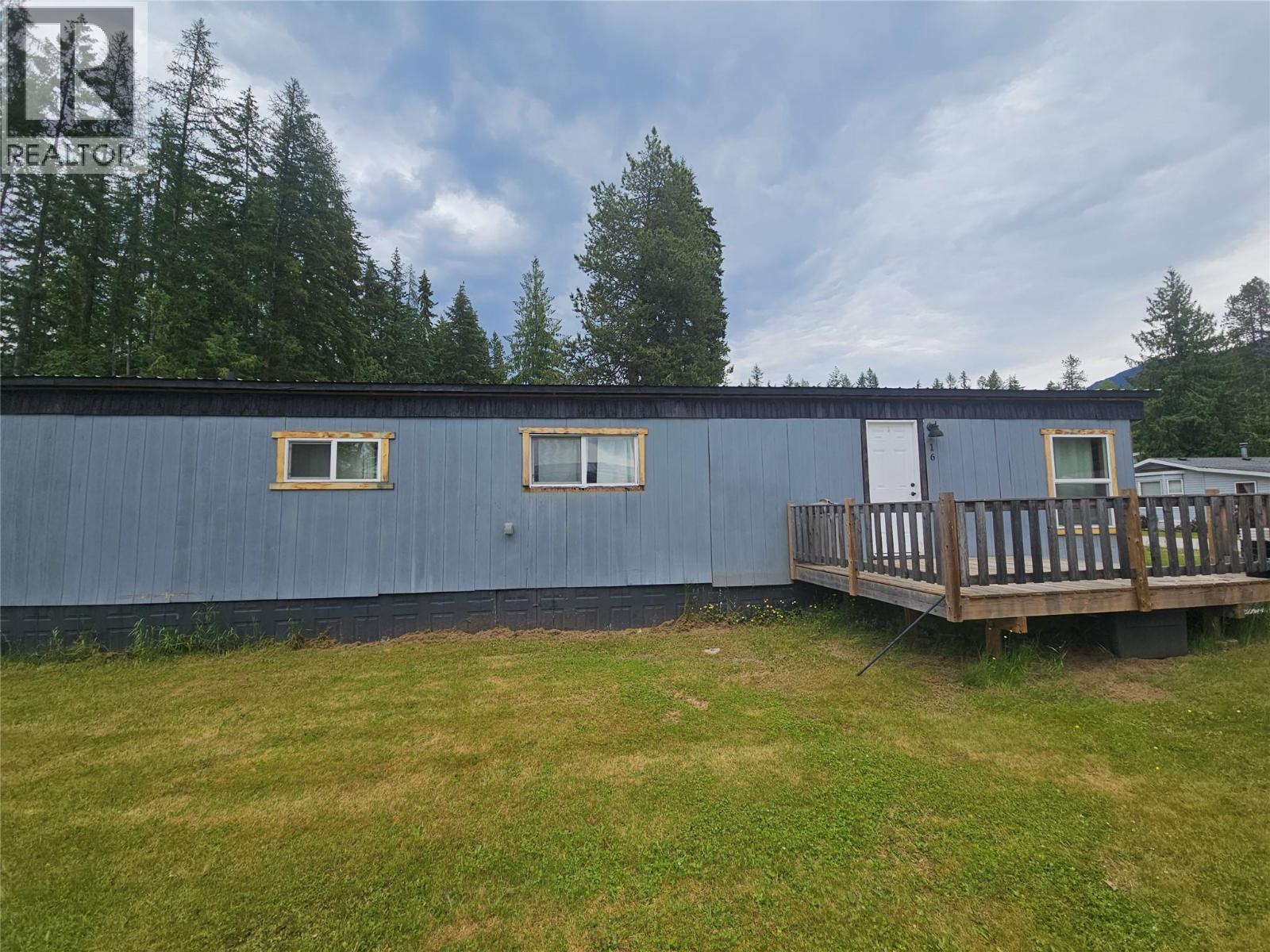 217 Zacks Road Unit# 16, Nakusp, British Columbia  V0G 1R1 - Photo 2 - 10391662