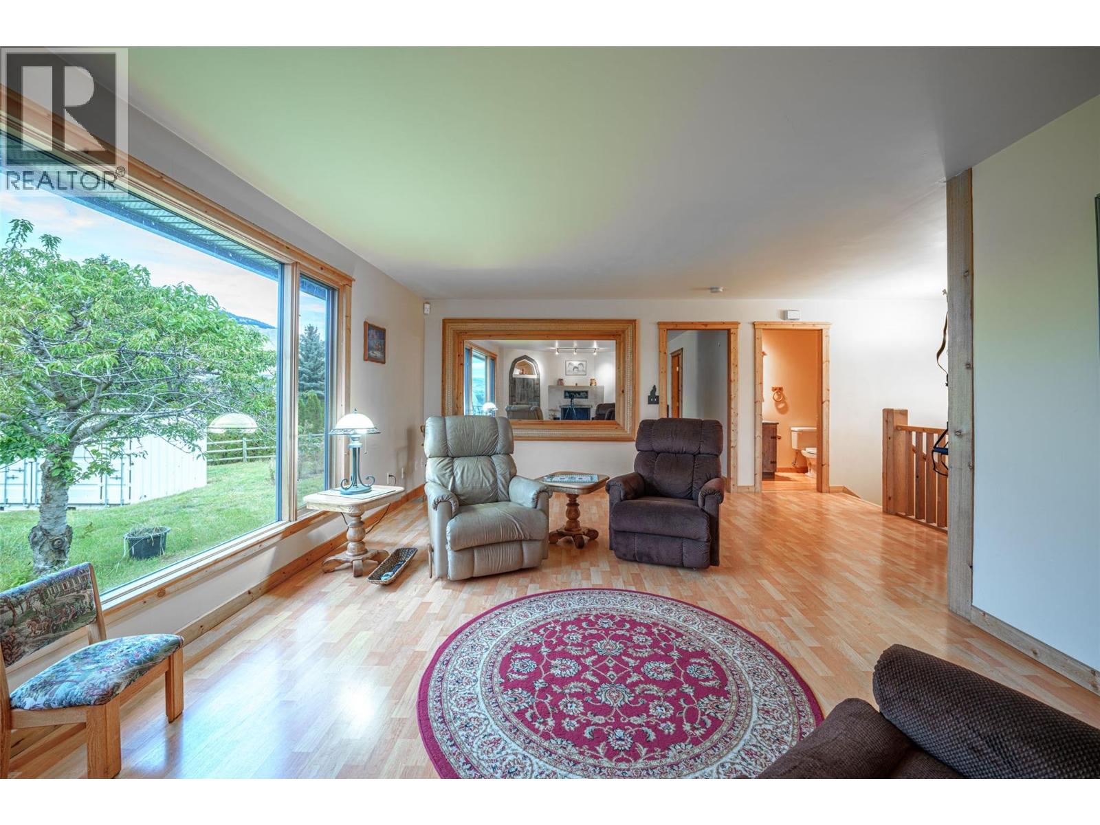 9109 Mackie Drive, Coldstream, British Columbia  V1B 1H1 - Photo 11 - 10391418