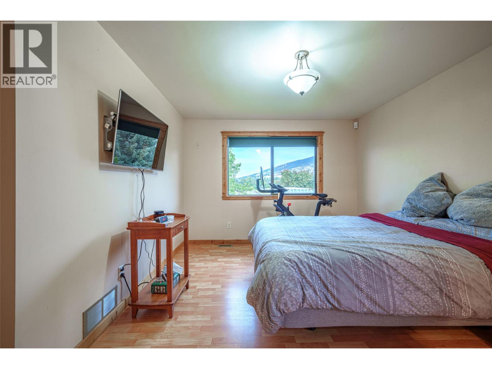 9109 Mackie Drive, Coldstream, British Columbia  V1B 1H1 - Photo 27 - 10391418