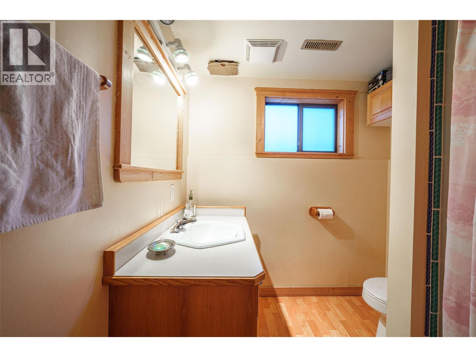 9109 Mackie Drive, Coldstream, British Columbia  V1B 1H1 - Photo 38 - 10391418