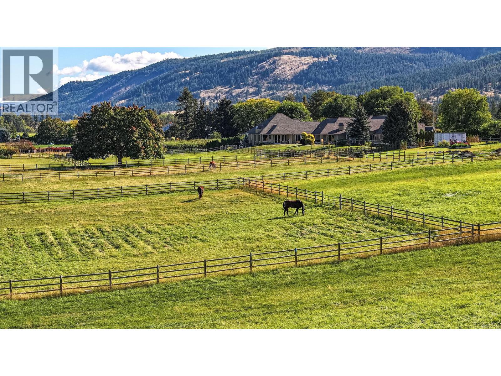 9109 Mackie Drive, Coldstream, British Columbia  V1B 1H1 - Photo 4 - 10391418