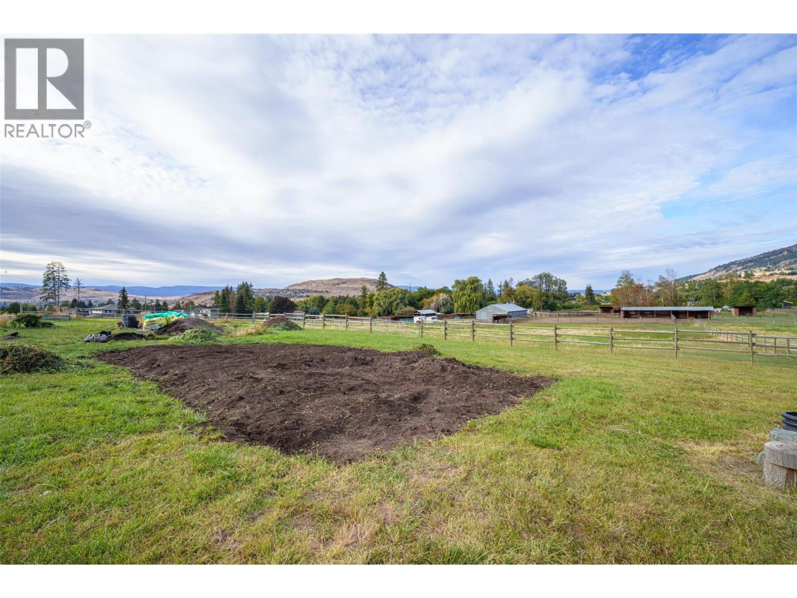 9109 Mackie Drive, Coldstream, British Columbia  V1B 1H1 - Photo 75 - 10391418