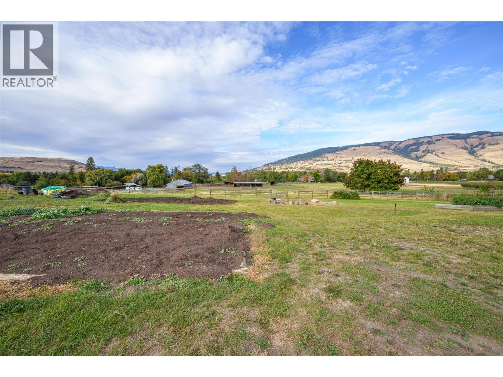9109 Mackie Drive, Coldstream, British Columbia  V1B 1H1 - Photo 77 - 10391418