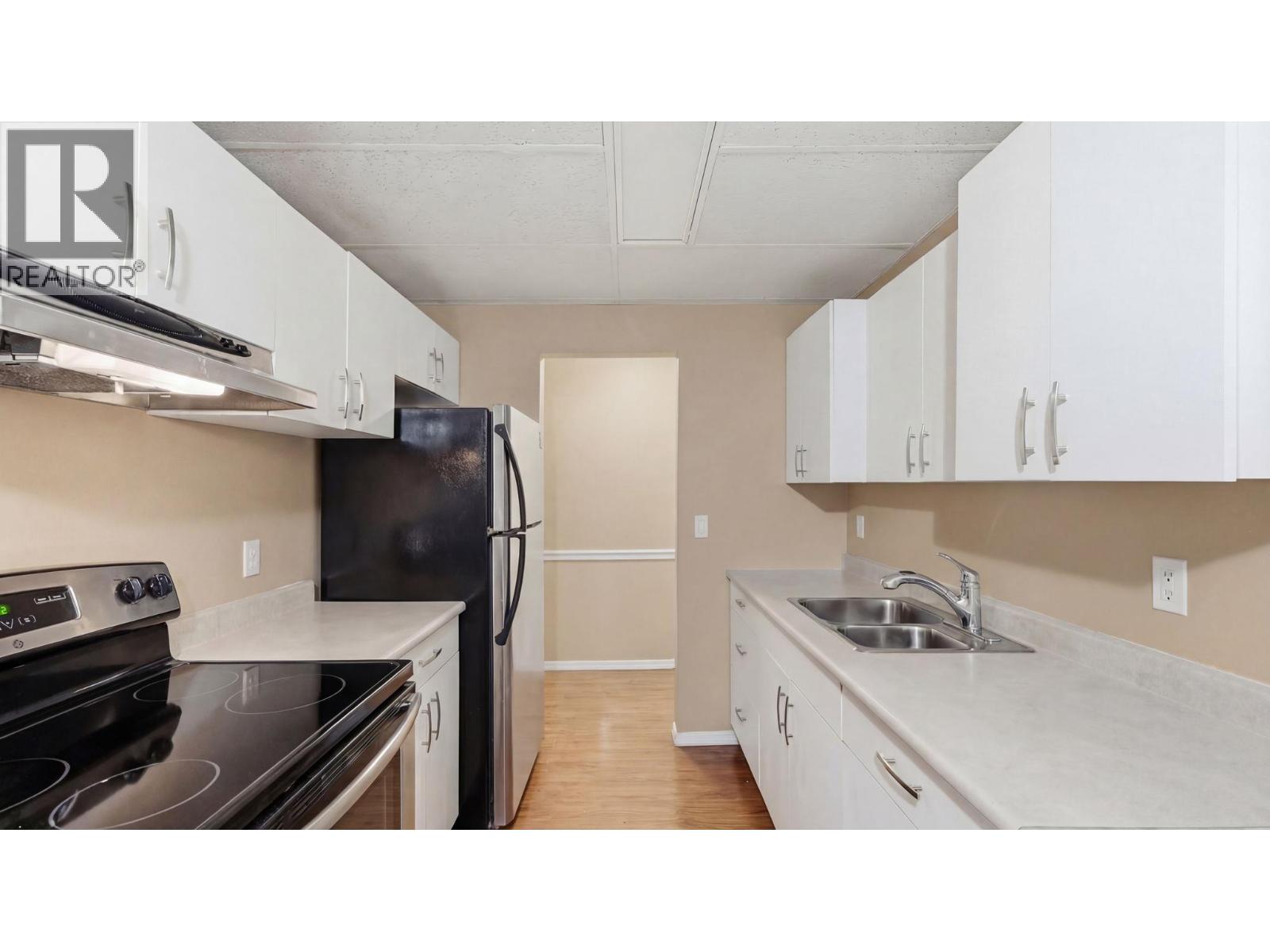 1410 Penticton Avenue Unit# 111, Penticton, British Columbia  V2A 2N5 - Photo 5 - 10391341