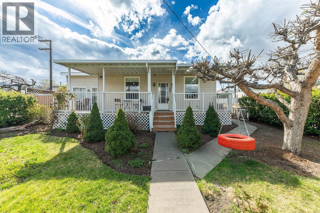 867 Columbia Street, Kamloops, British Columbia  V2C 3W3 - Photo 2 - 10391322