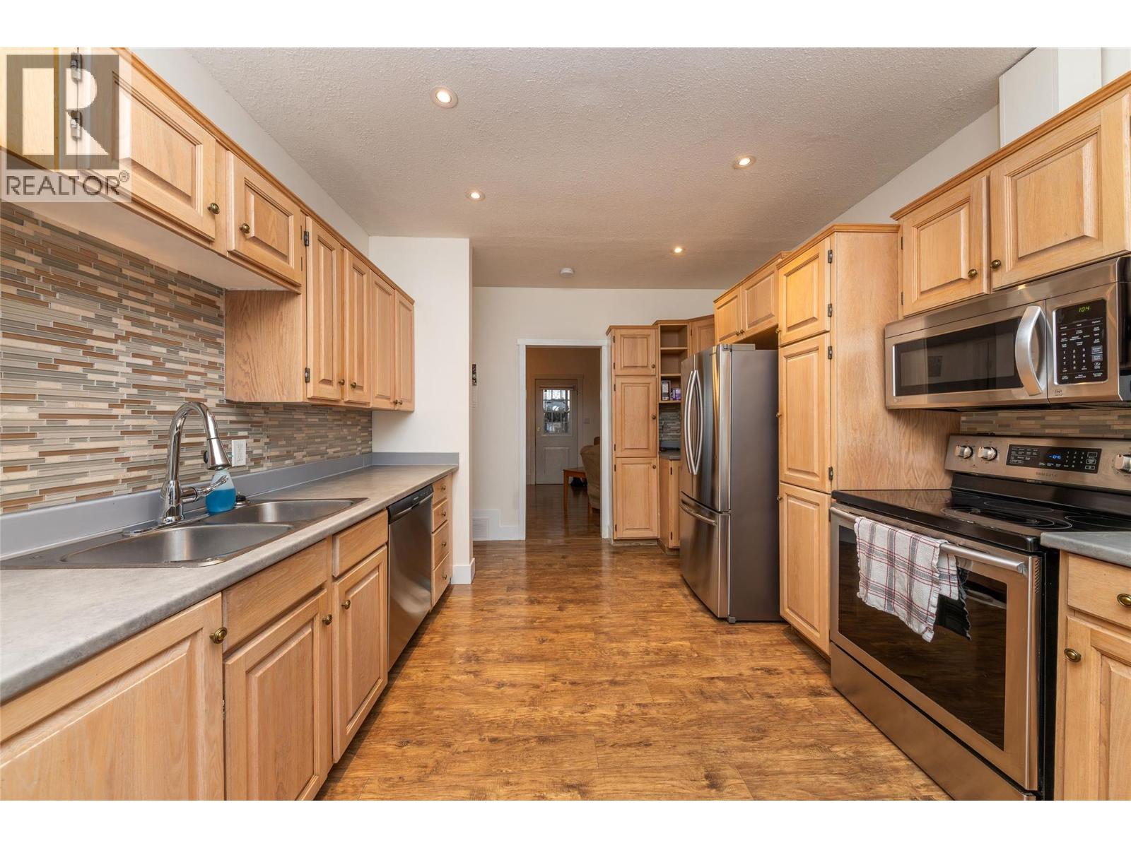 867 Columbia Street, Kamloops, British Columbia  V2C 3W3 - Photo 8 - 10391322