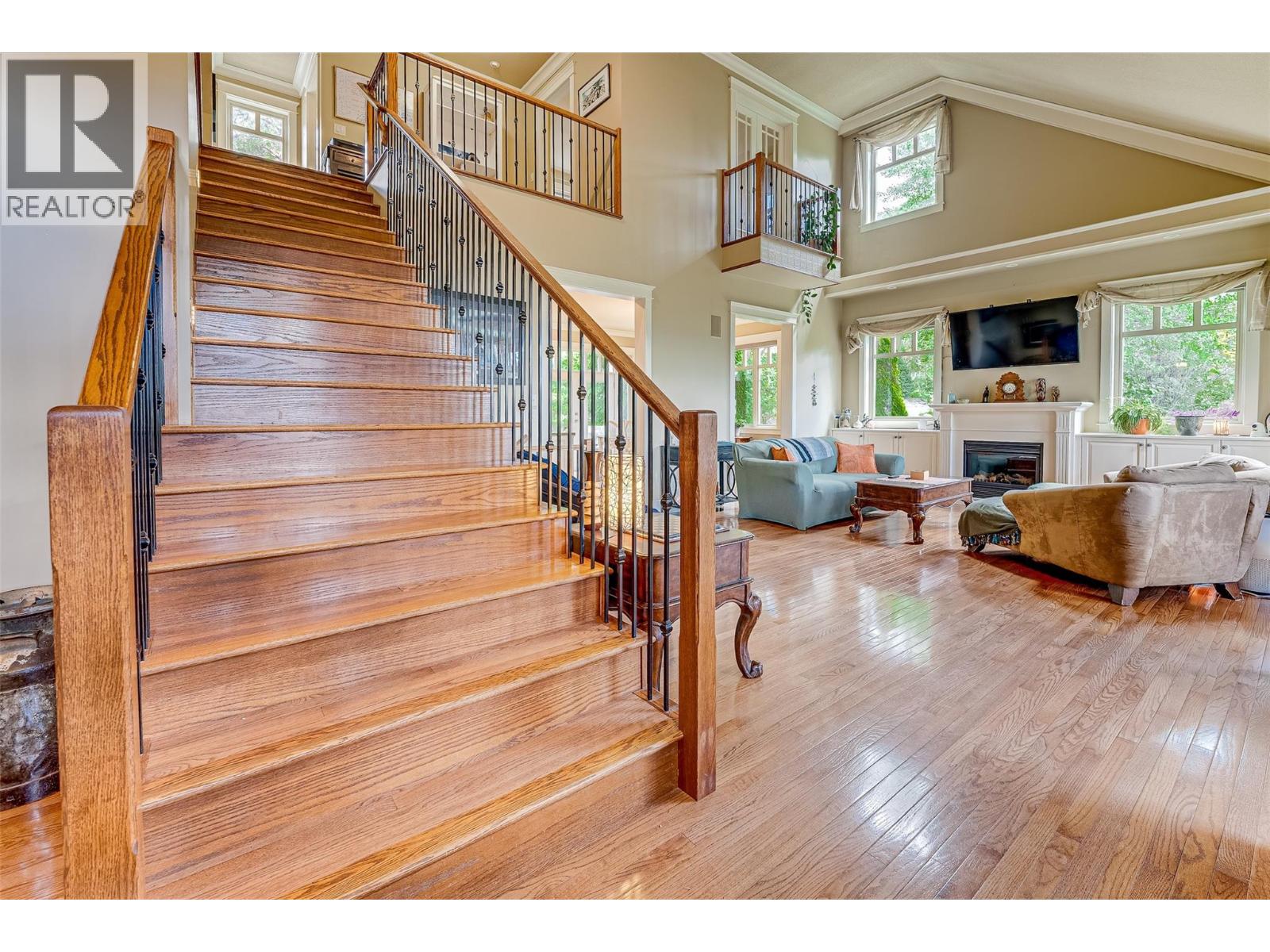 677 Cypress Drive, Vernon, British Columbia  V1B 3Y5 - Photo 6 - 10391239