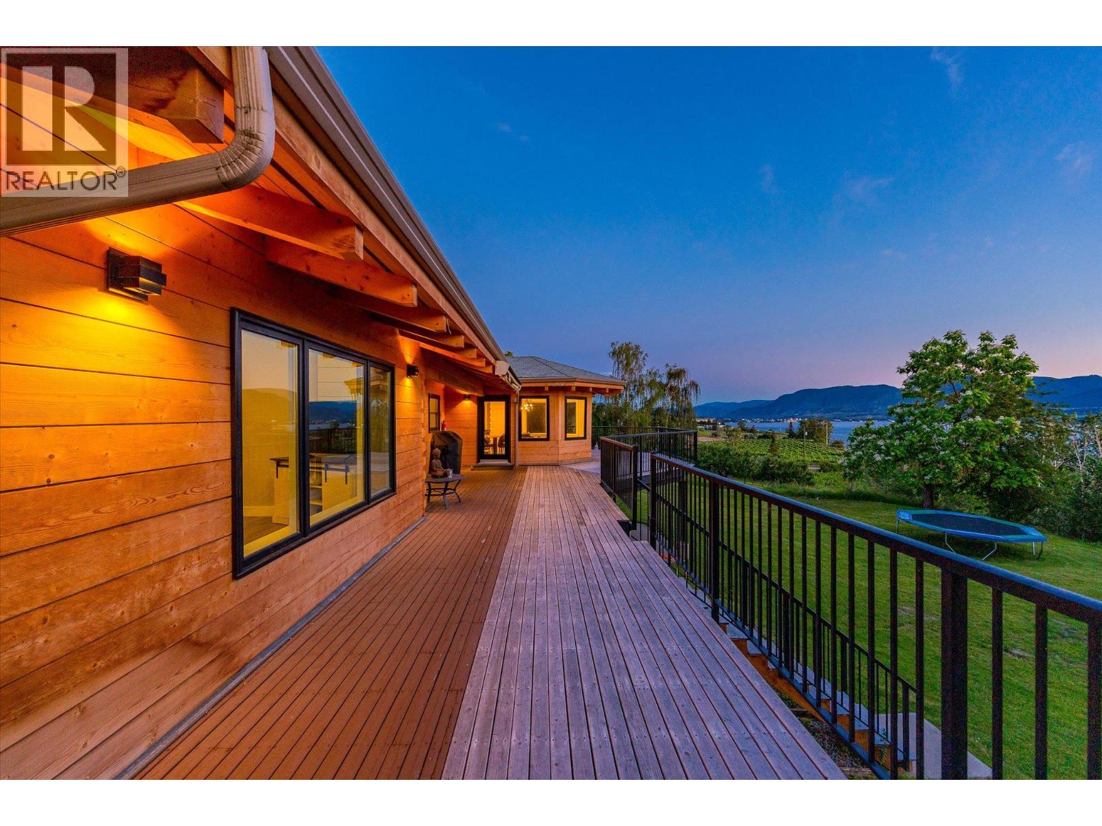 1055 Pearson Road, Penticton, British Columbia  V2A 8T9 - Photo 11 - 10390881