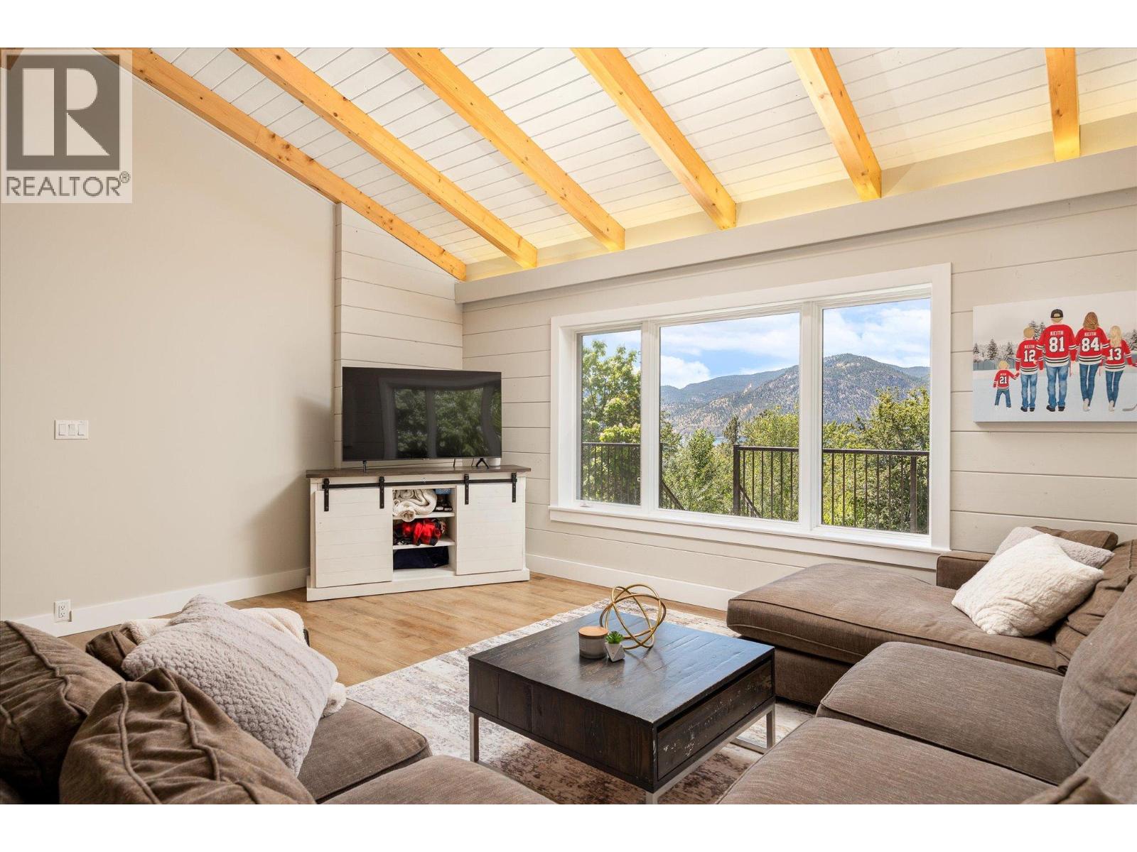 1055 Pearson Road, Penticton, British Columbia  V2A 8T9 - Photo 34 - 10390881