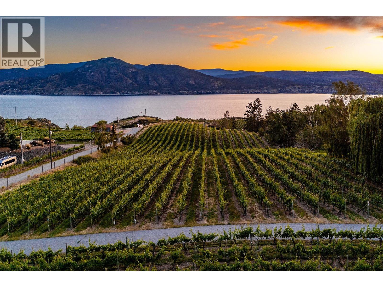 1055 Pearson Road, Penticton, British Columbia  V2A 8T9 - Photo 7 - 10390881