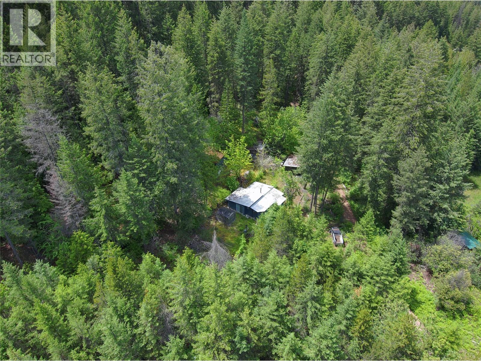 648 Lower Arrow Lake Road, Renata, British Columbia  V1N 4V8 - Photo 14 - 10391760