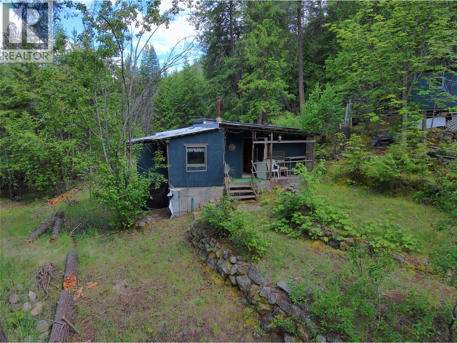 648 Lower Arrow Lake Road, Renata, British Columbia  V1N 4V8 - Photo 20 - 10391760