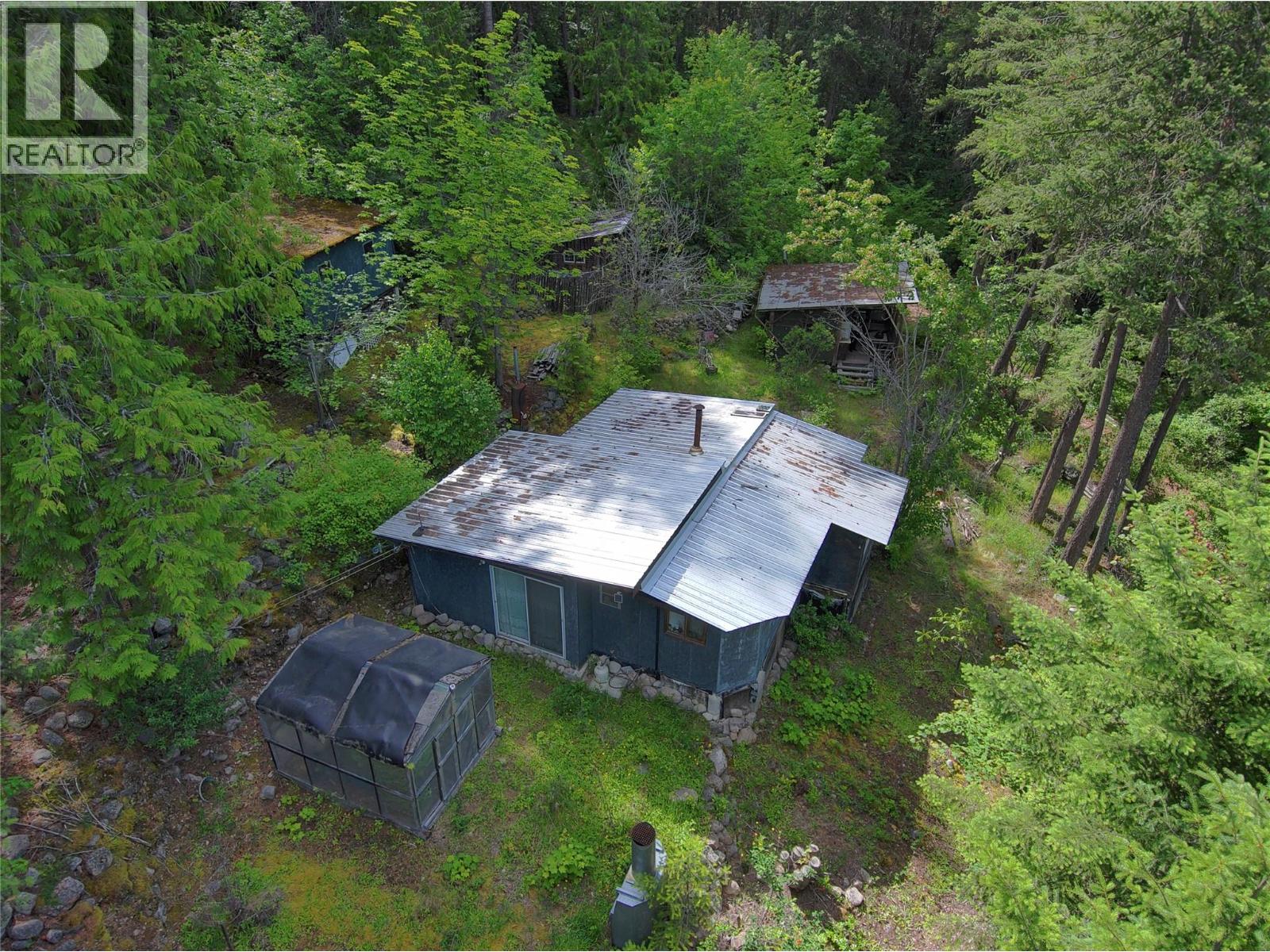 648 Lower Arrow Lake Road, Renata, British Columbia  V1N 4V8 - Photo 21 - 10391760