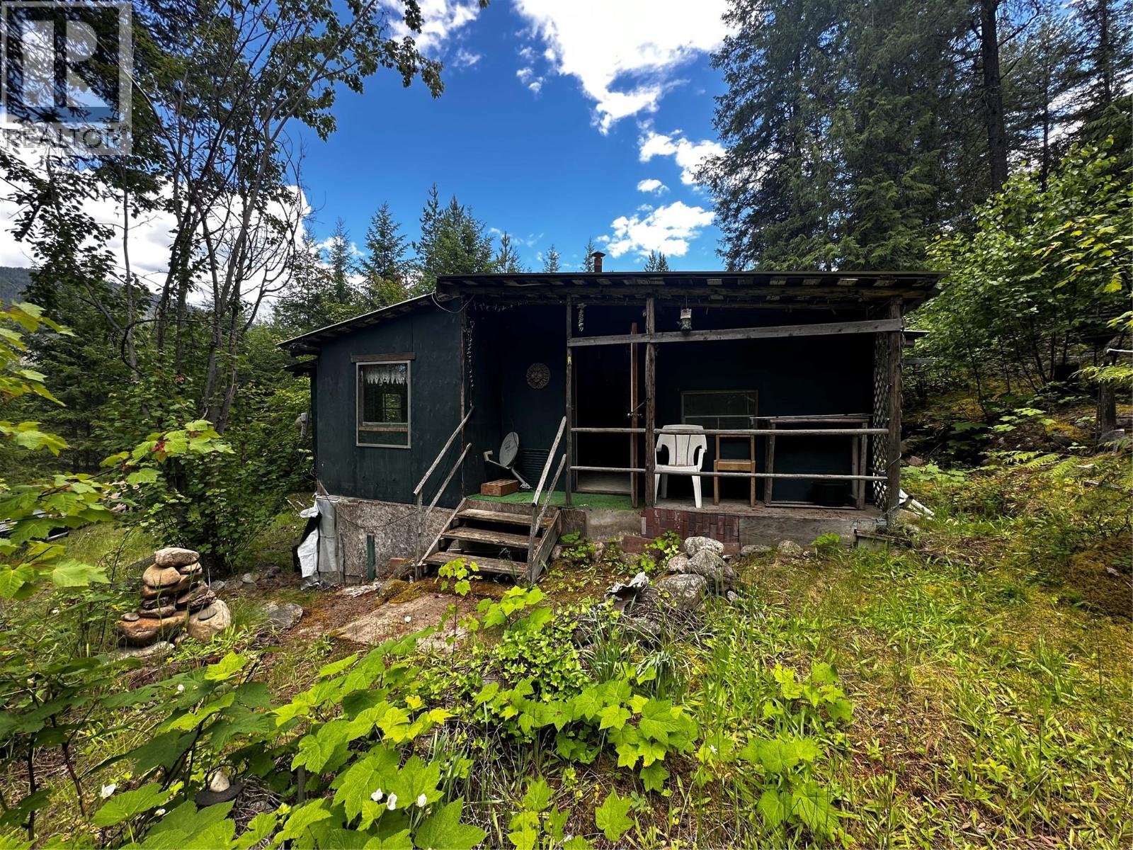 648 Lower Arrow Lake Road, Renata, British Columbia  V1N 4V8 - Photo 40 - 10391760