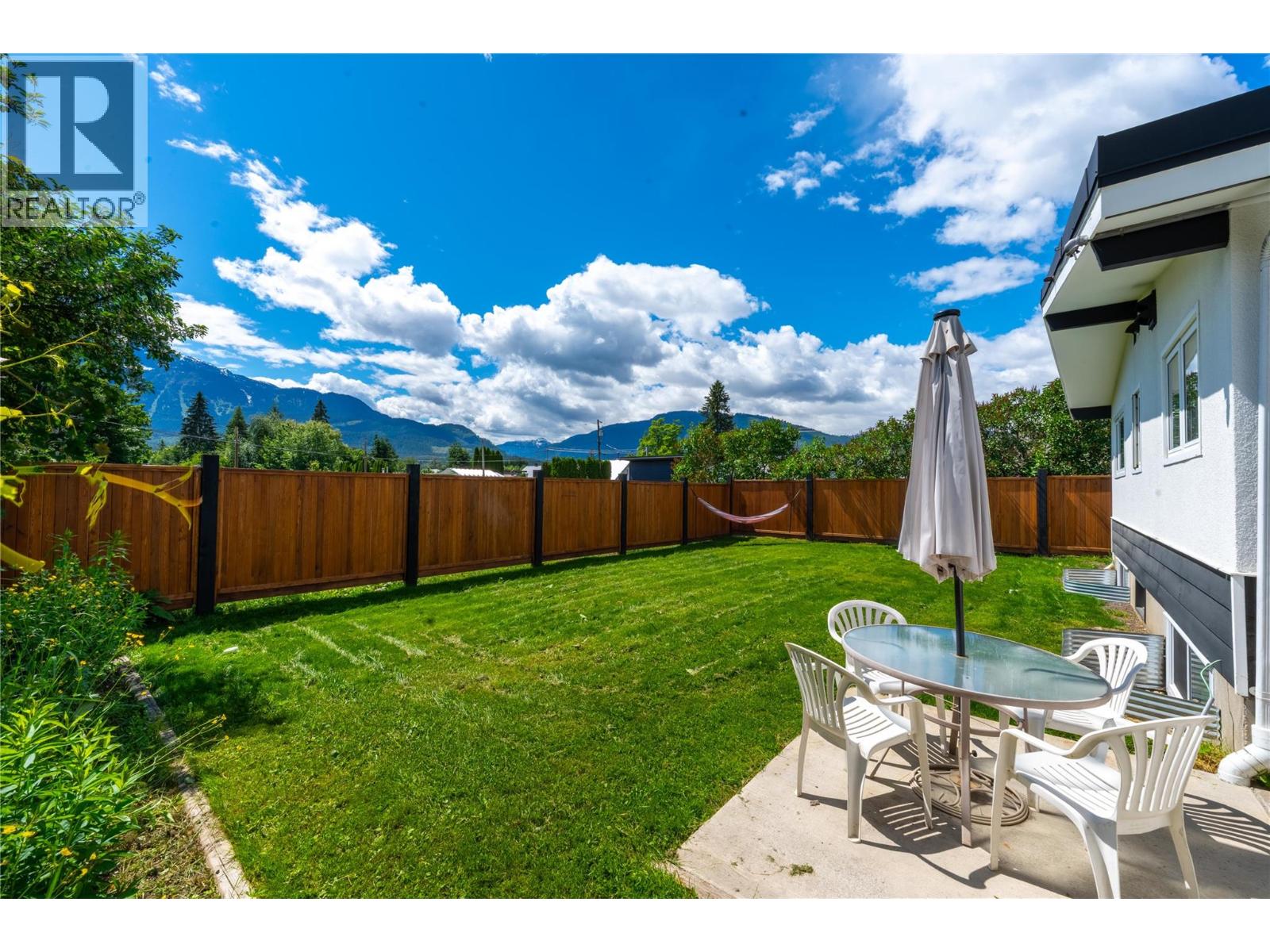 815 Fourth Street E, Revelstoke, British Columbia  V0E 2S0 - Photo 31 - 10391570