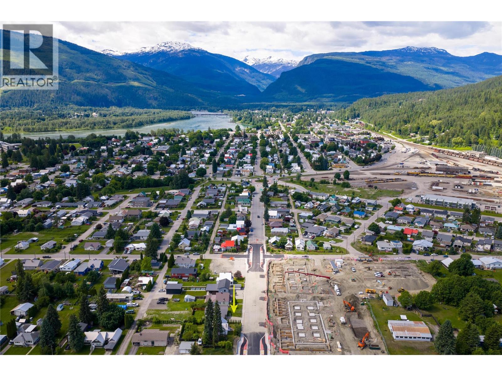 815 Fourth Street E, Revelstoke, British Columbia  V0E 2S0 - Photo 37 - 10391570