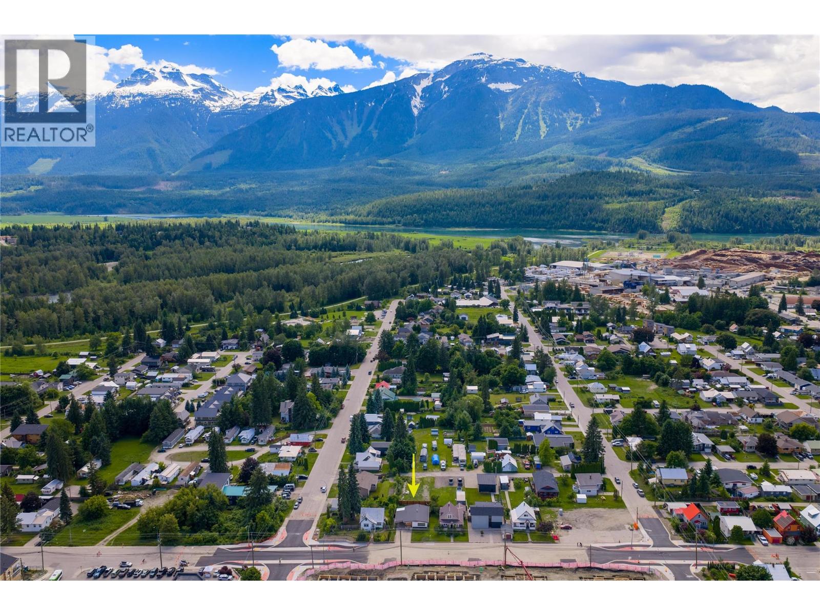 815 Fourth Street E, Revelstoke, British Columbia  V0E 2S0 - Photo 38 - 10391570