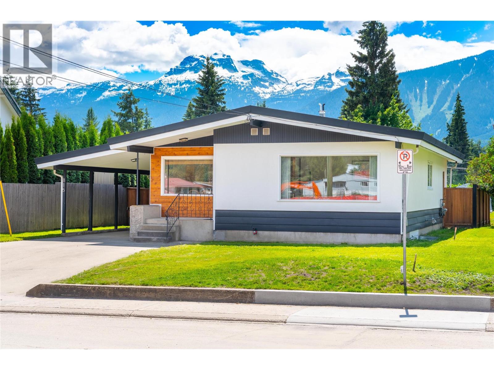 815 Fourth Street E, Revelstoke, British Columbia  V0E 2S0 - Photo 39 - 10391570