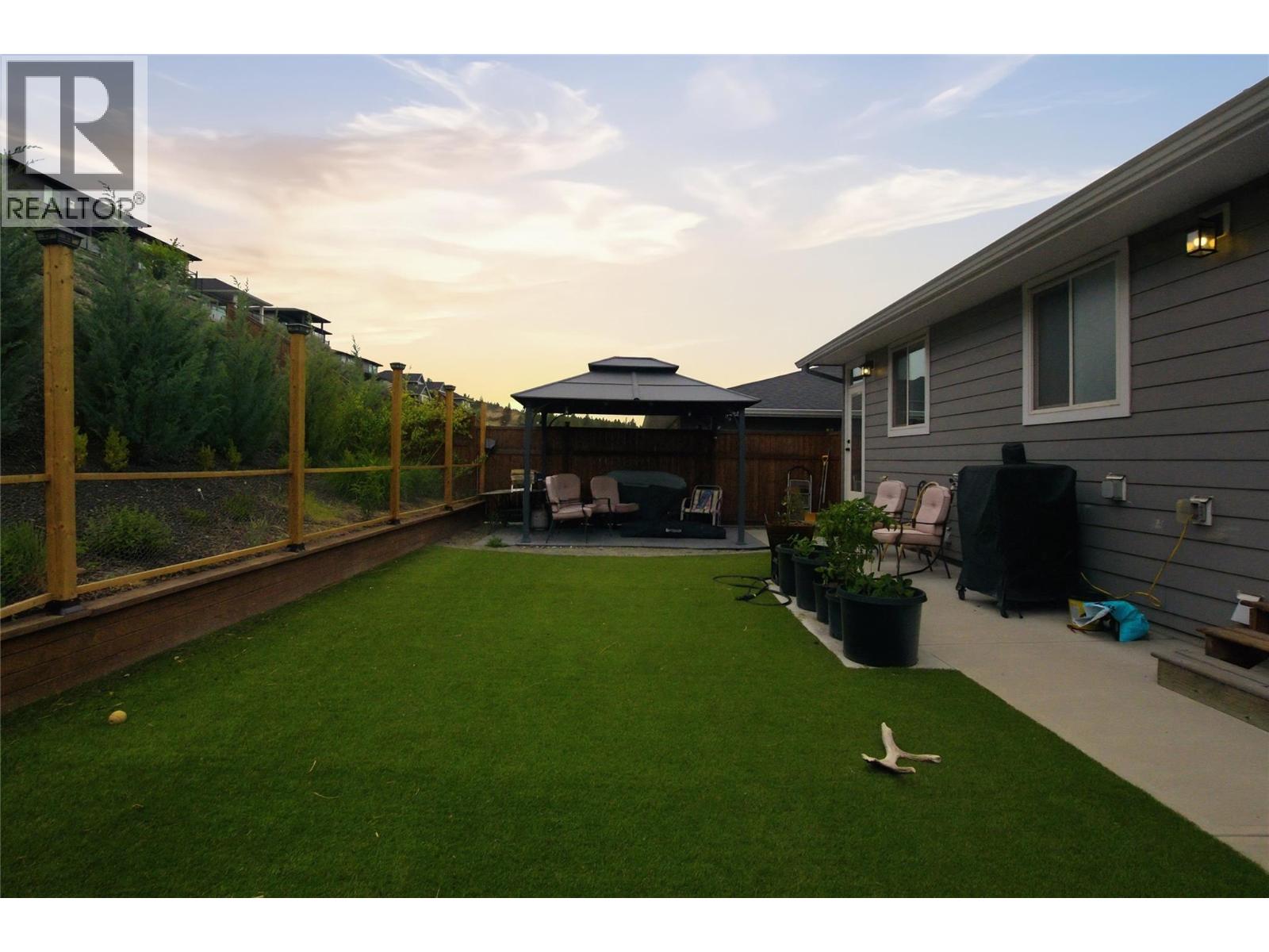 1568 Emerald Drive, Kamloops, British Columbia  V2E 0C4 - Photo 35 - 10391789