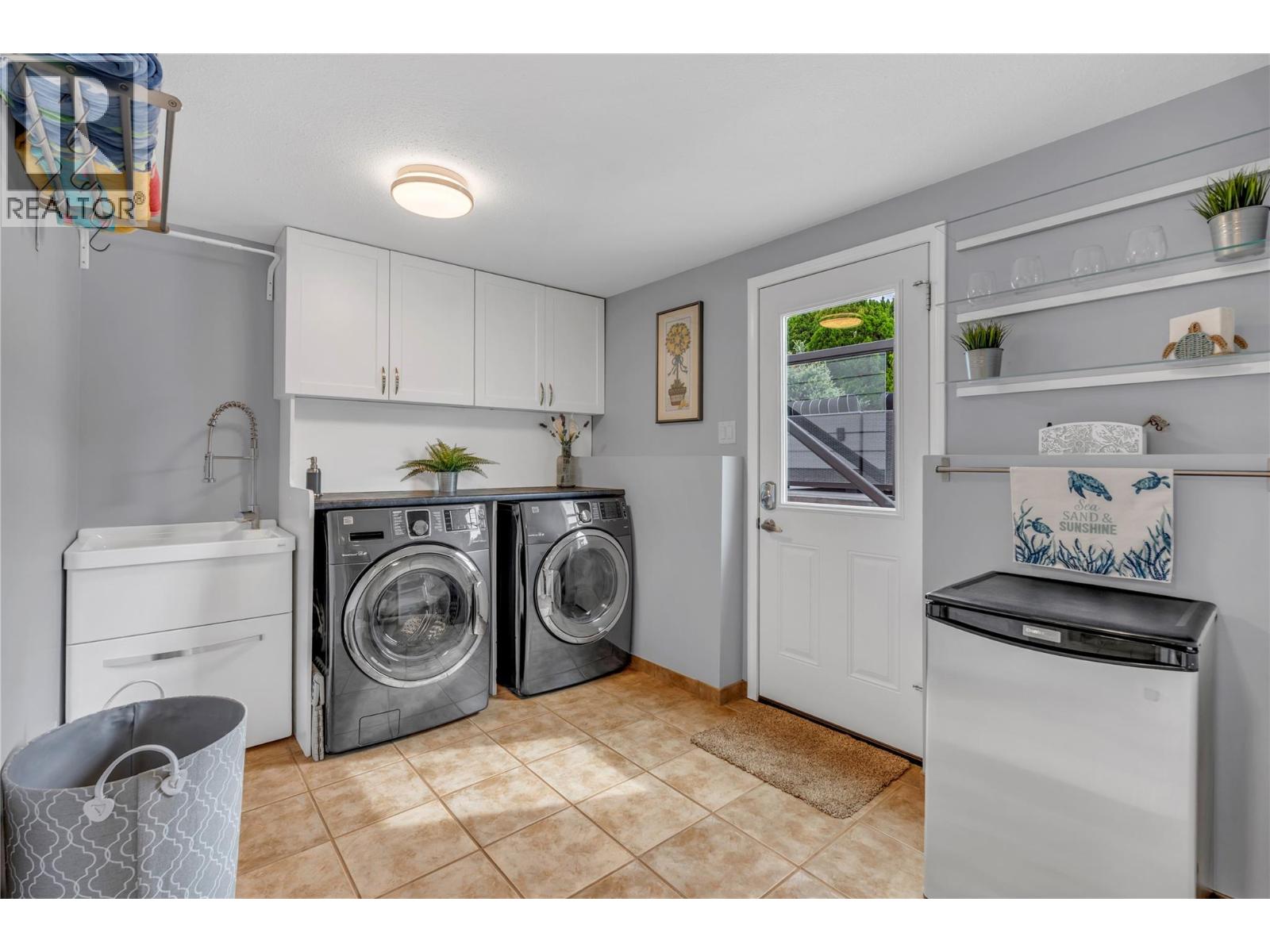 542 Truro Street, Penticton, British Columbia  V2A 6W4 - Photo 24 - 10390077