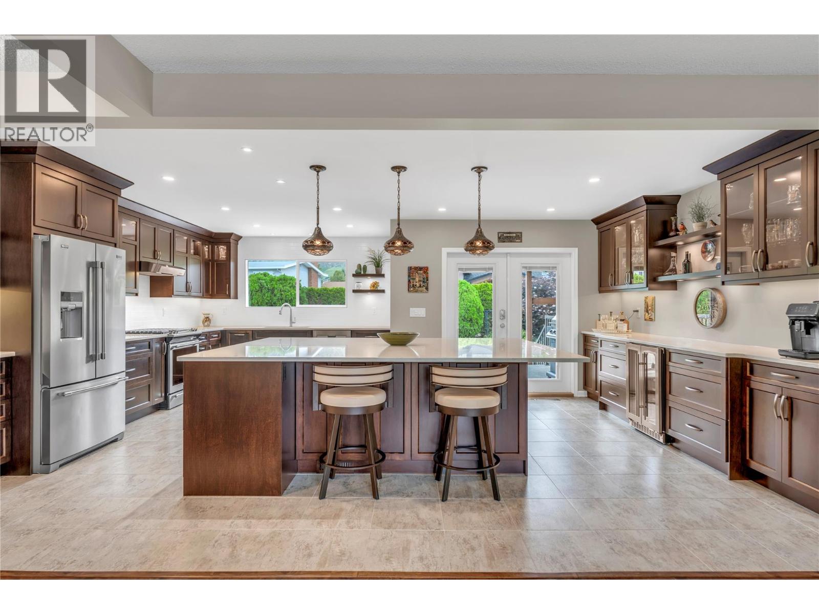 542 Truro Street, Penticton, British Columbia  V2A 6W4 - Photo 5 - 10390077